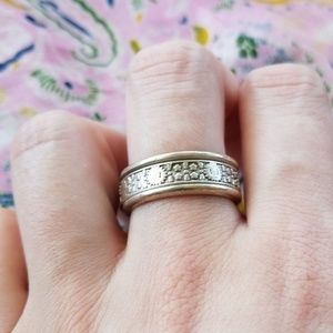 Silver spinner ring